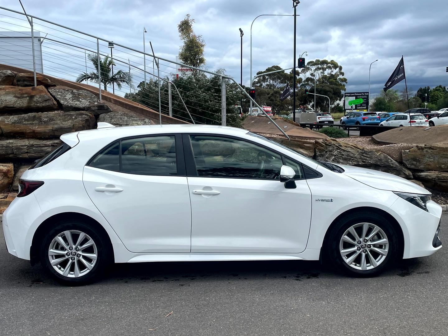 2023 Toyota Corolla Ascent Sport in White