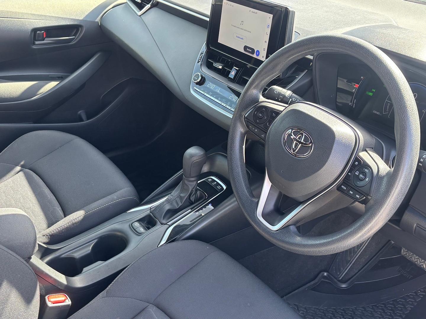 2023 Toyota Corolla Ascent Sport in White