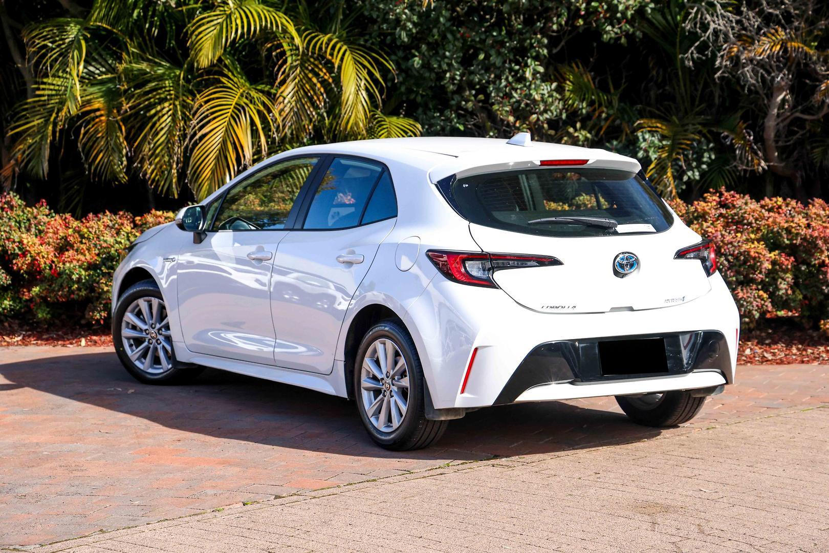 2023 Toyota Corolla Ascent Sport in White