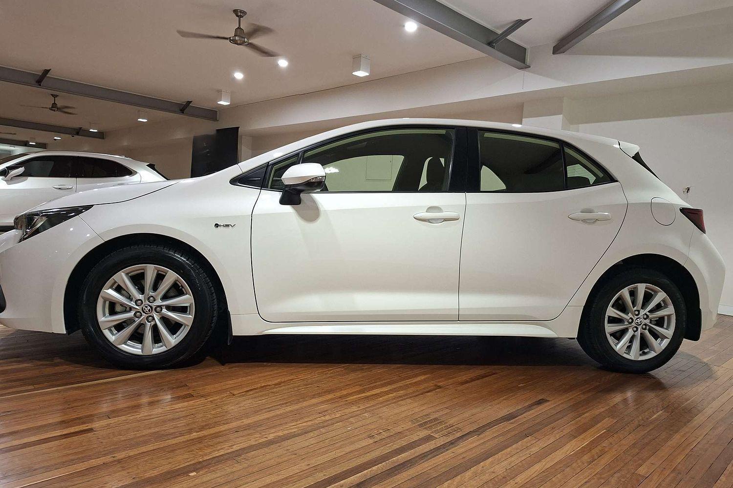 2024 Toyota Corolla Ascent Sport in White