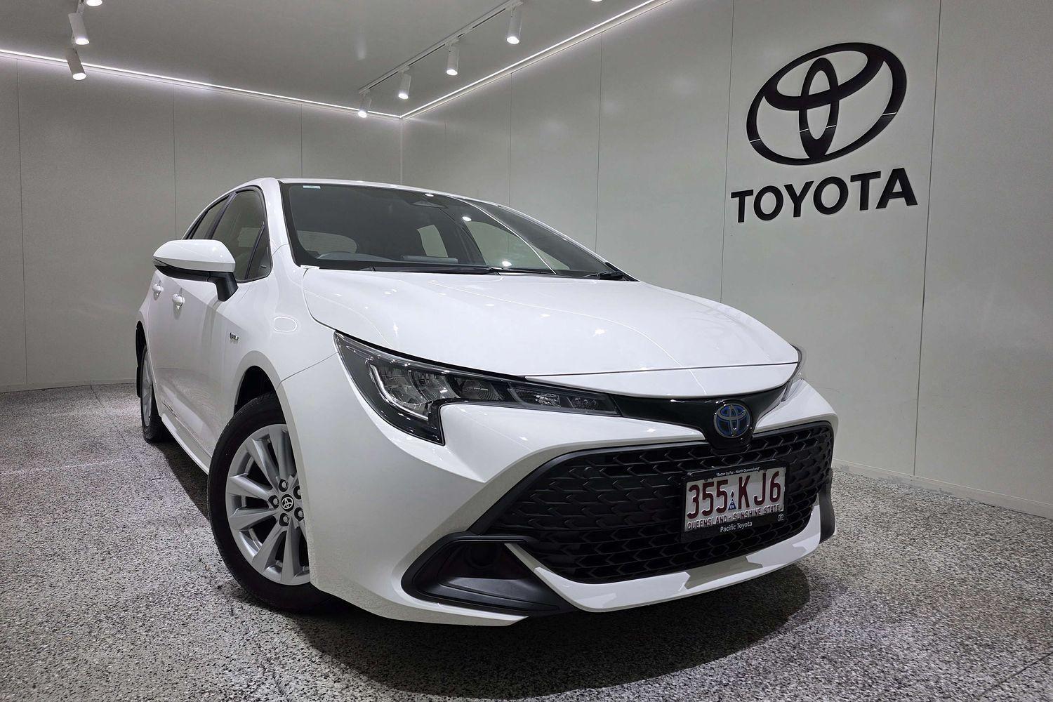2024 Toyota Corolla Ascent Sport in White