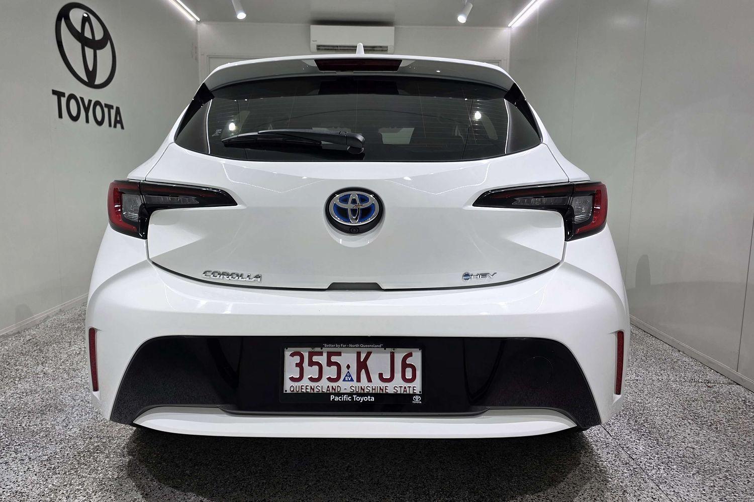 2024 Toyota Corolla Ascent Sport in White