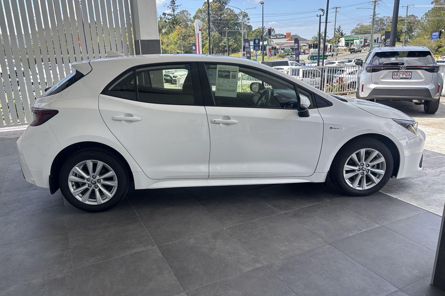 2024 Toyota Corolla Ascent Sport in White