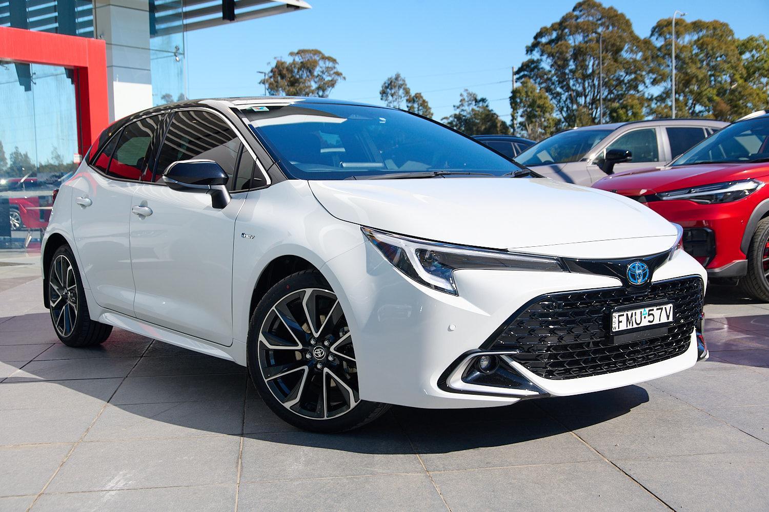 2024 Toyota Corolla ZR in Two Tone White