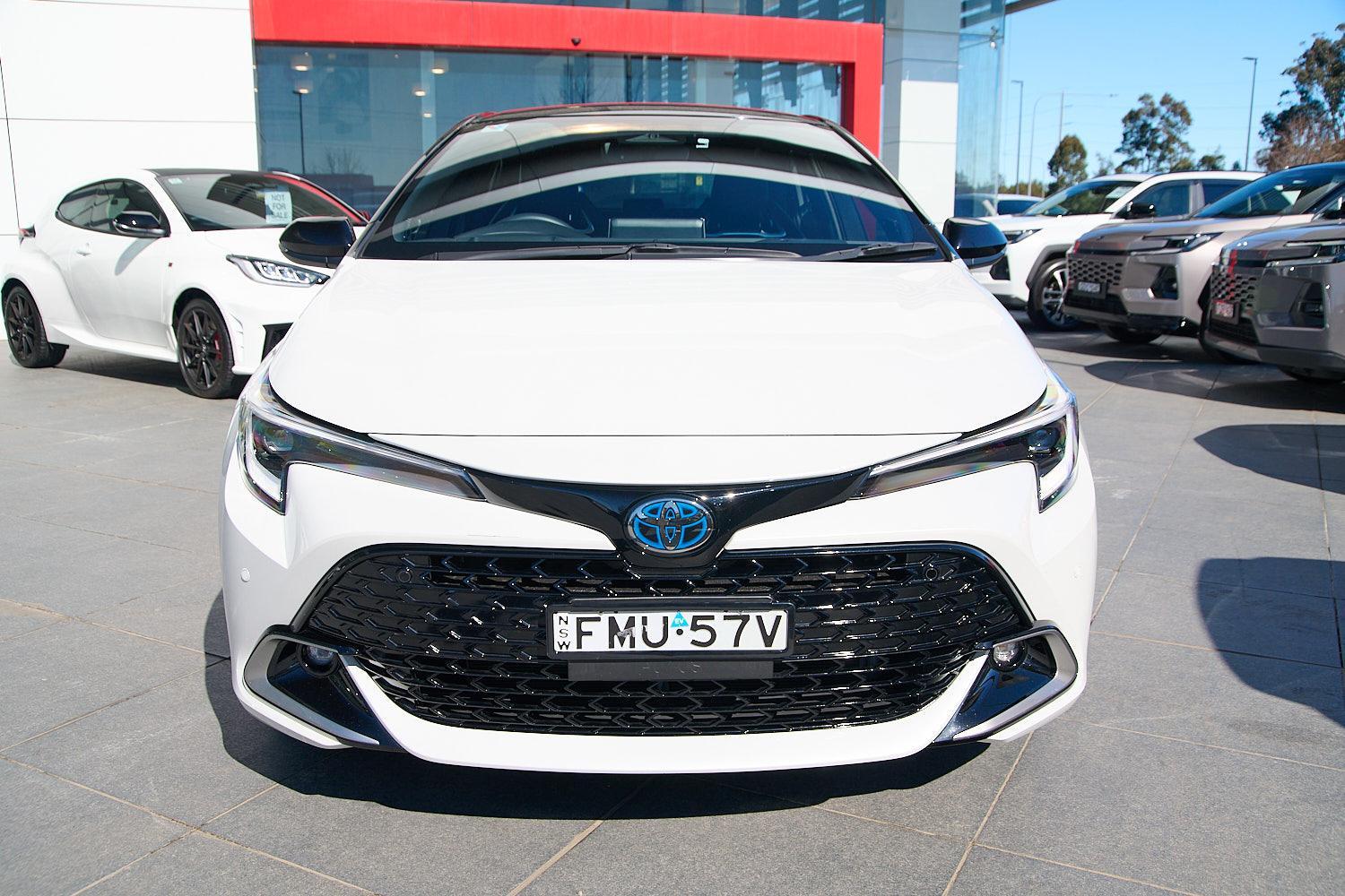 2024 Toyota Corolla ZR in Two Tone White