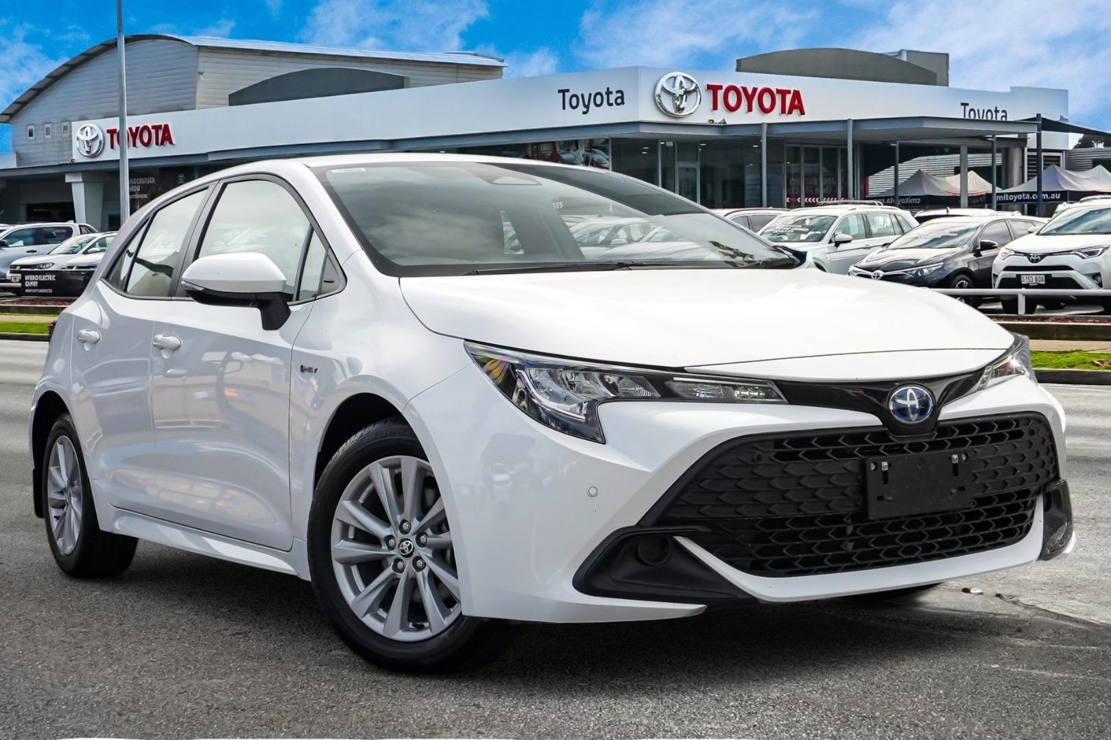 2025 Toyota Corolla Ascent Sport in White