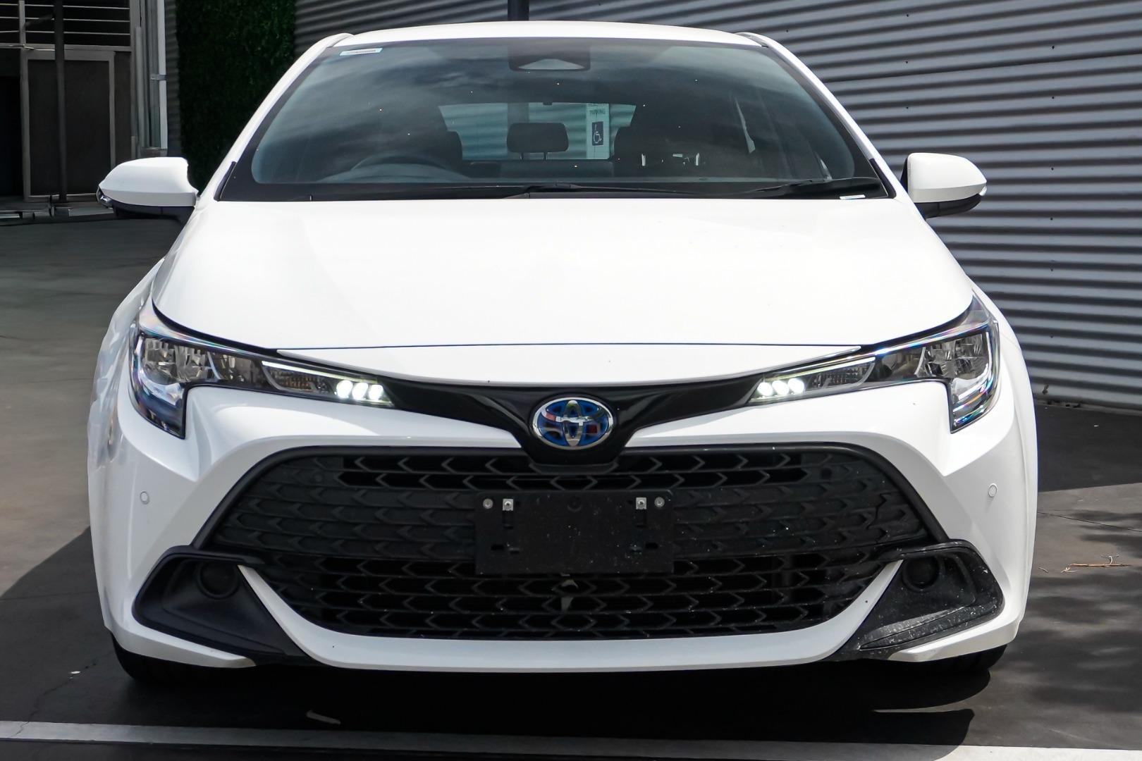 2025 Toyota Corolla Ascent Sport in White