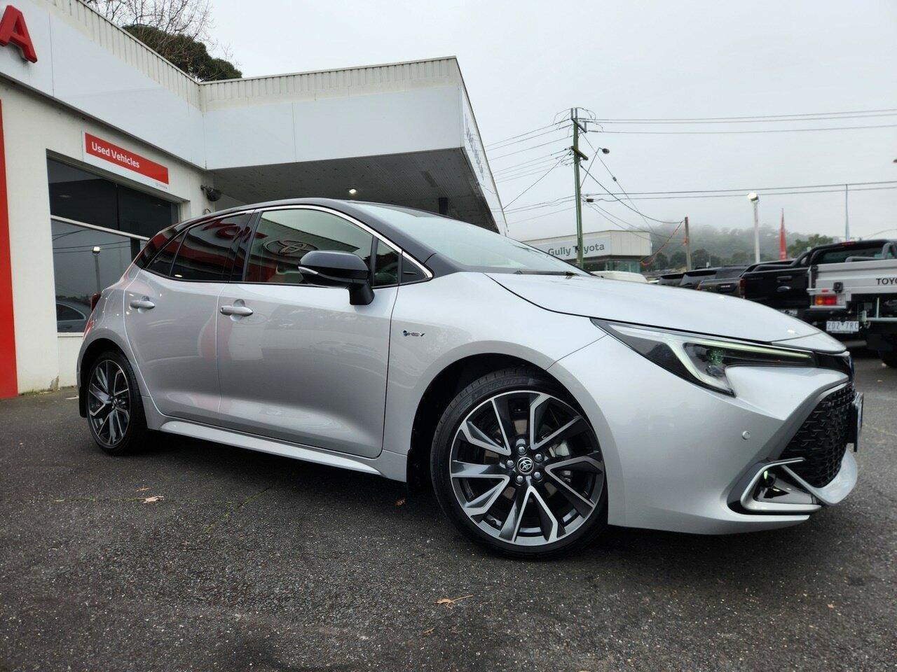 2025 Toyota Corolla ZR in Two Tone Silver