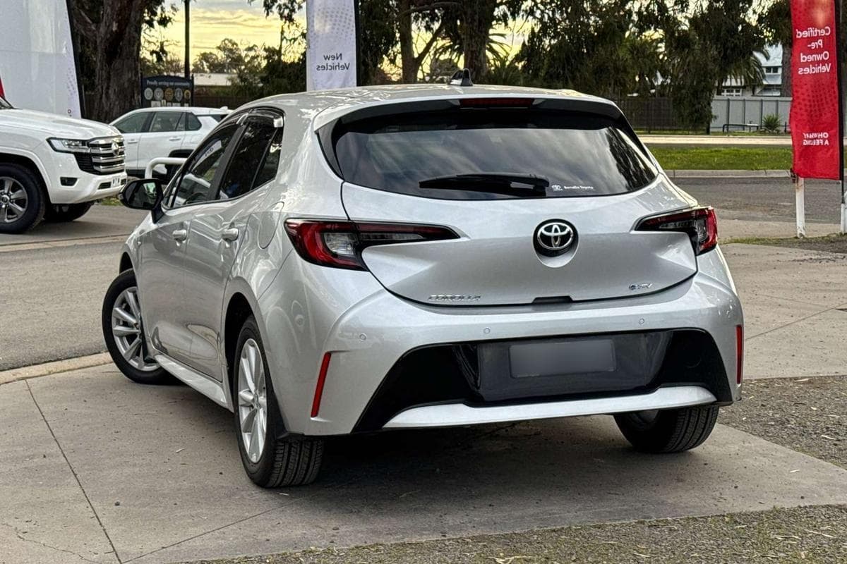 2025 Toyota Corolla SX in Silver
