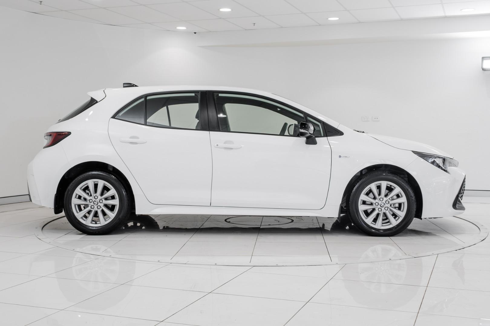2025 Toyota Corolla Ascent Sport in White