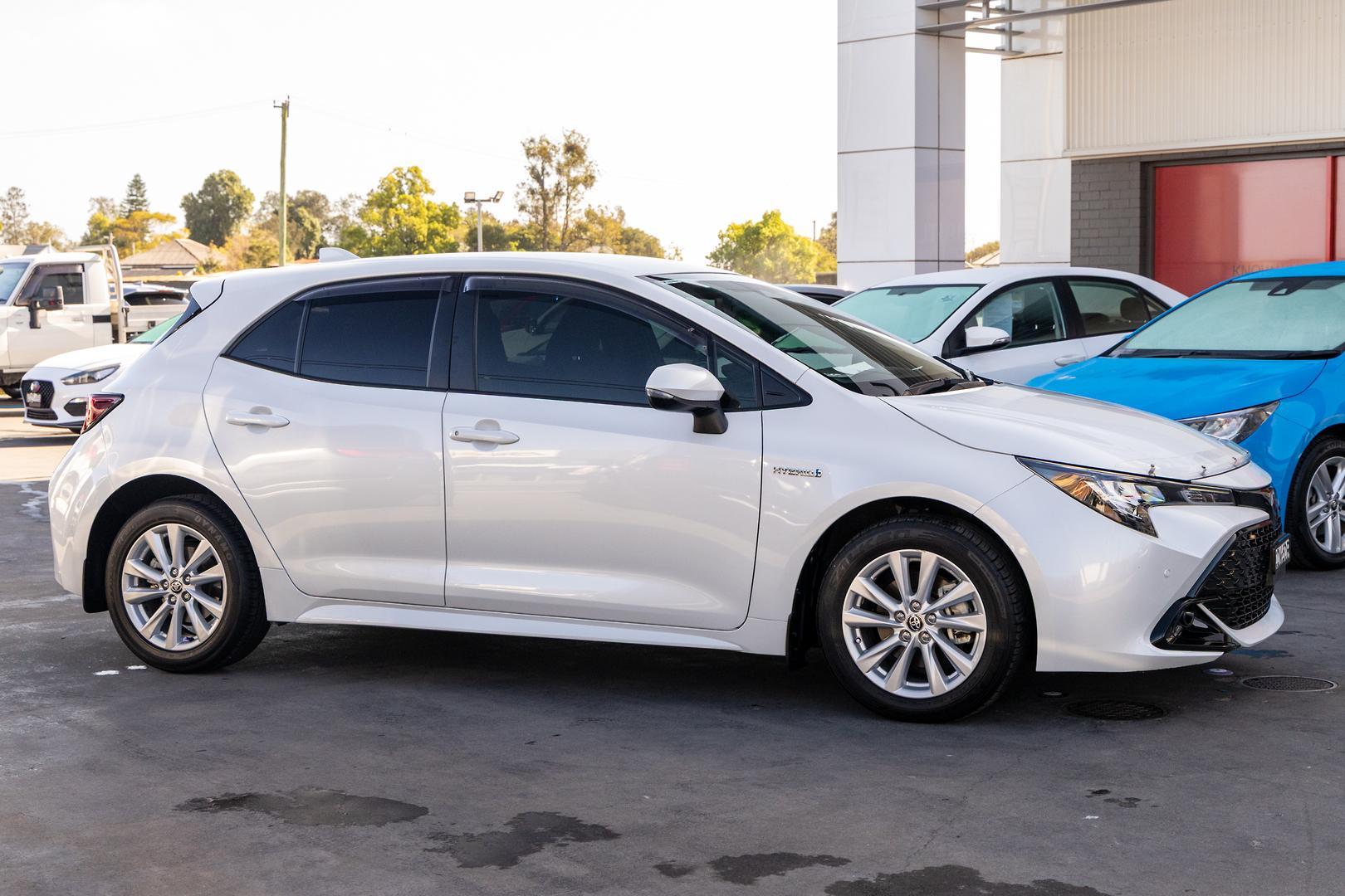 2022 Toyota Corolla SX in White