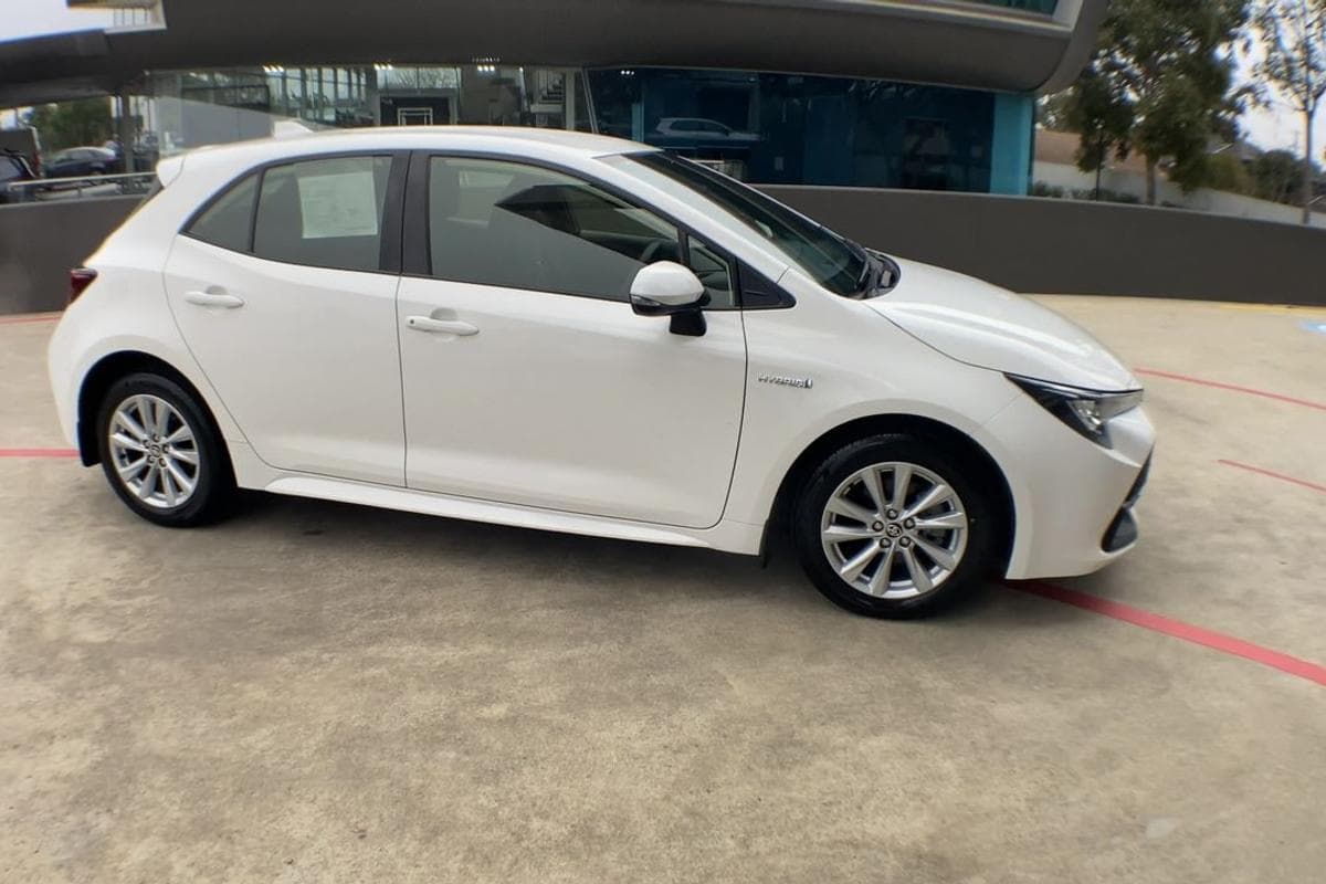 2023 Toyota Corolla Ascent Sport in White