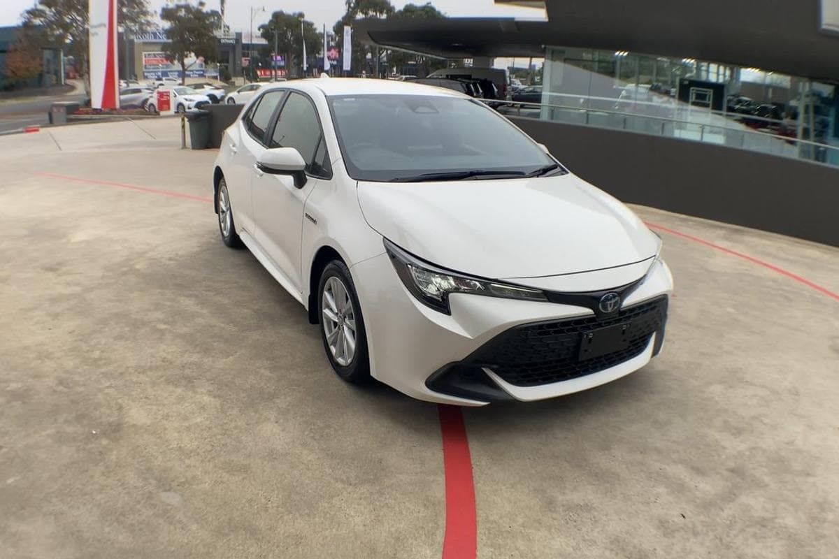 2023 Toyota Corolla Ascent Sport in White