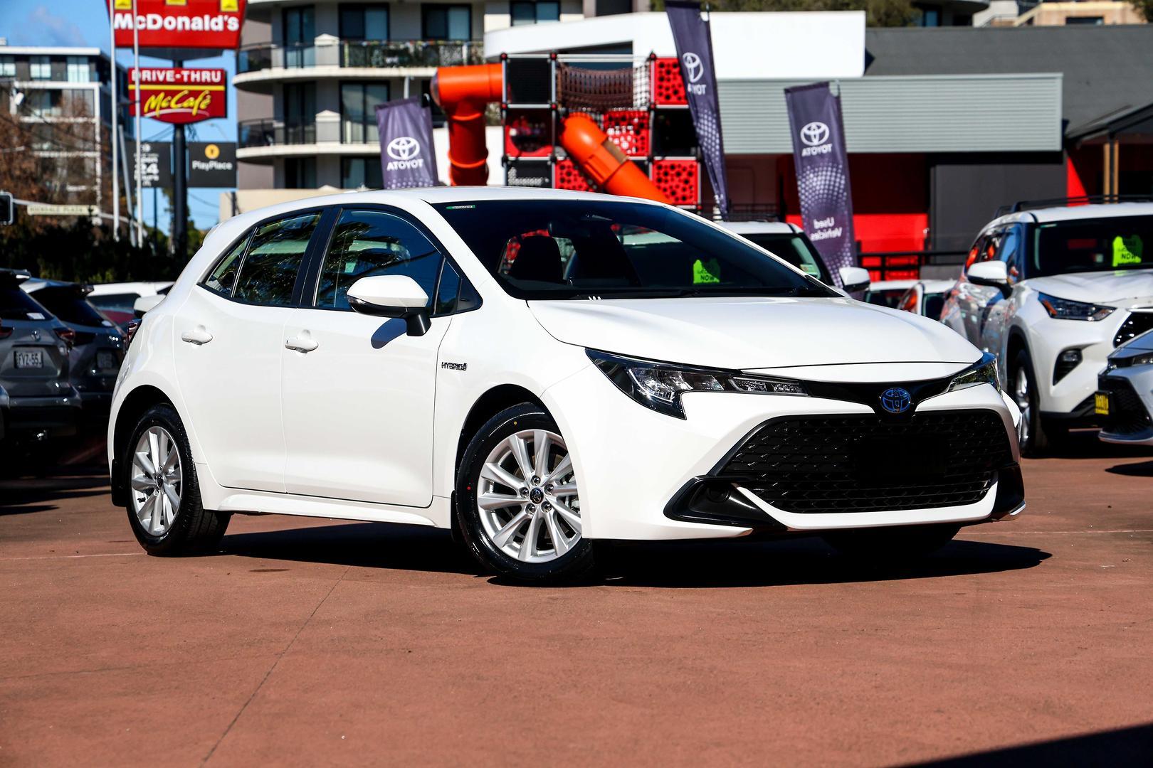 2023 Toyota Corolla Ascent Sport in White