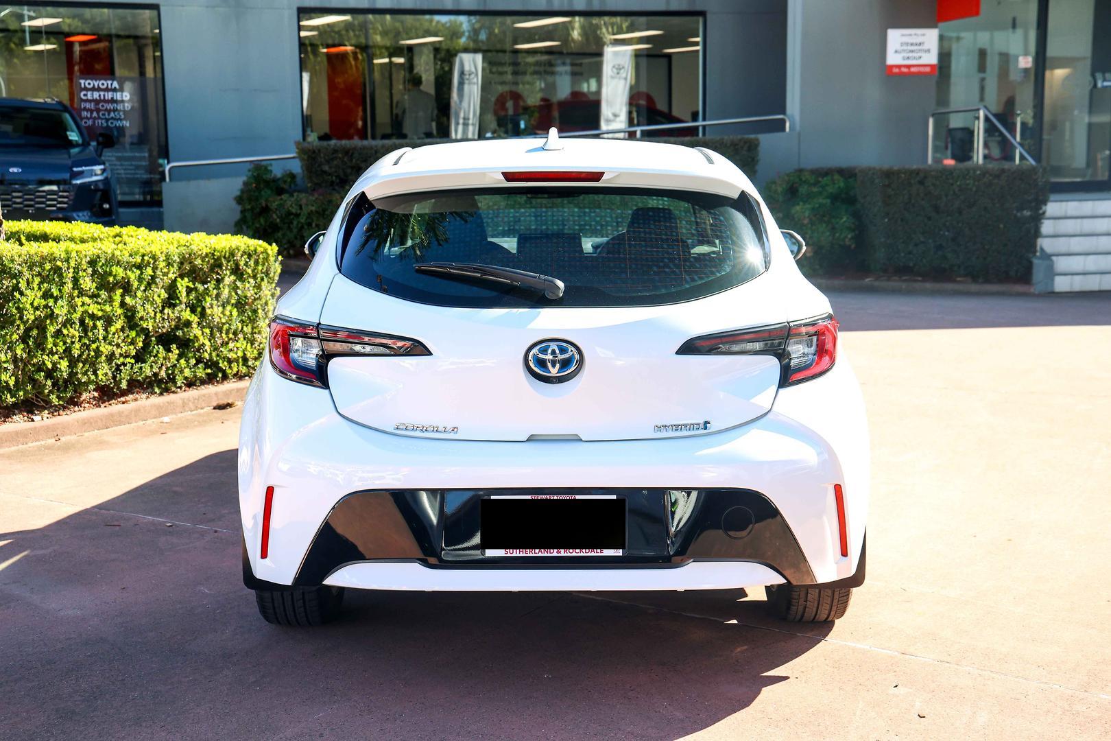 2023 Toyota Corolla Ascent Sport in White
