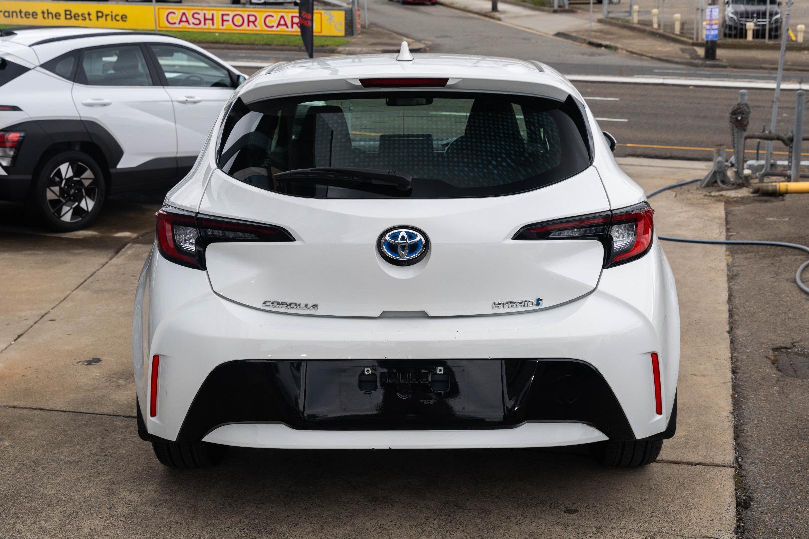 2023 Toyota Corolla Ascent Sport in White