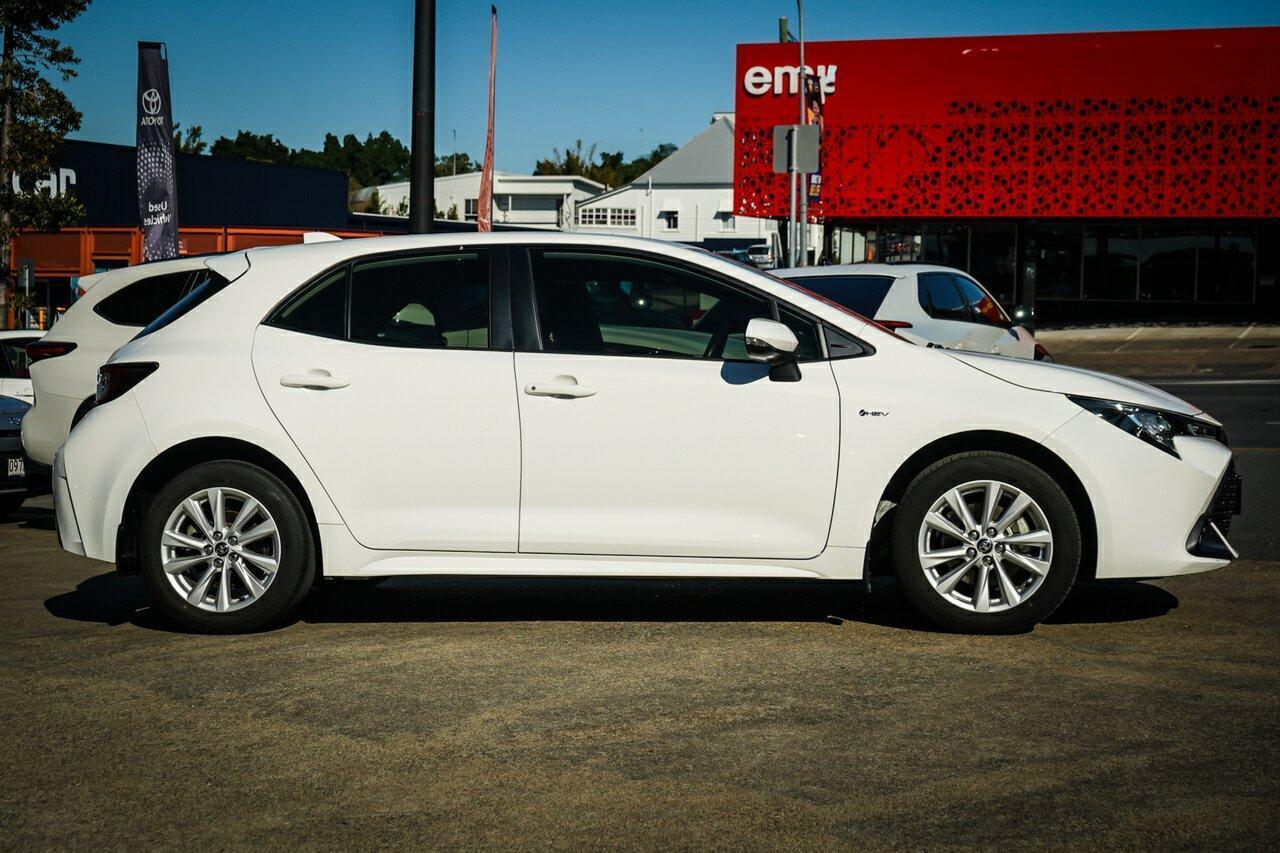 2024 Toyota Corolla Ascent Sport in White