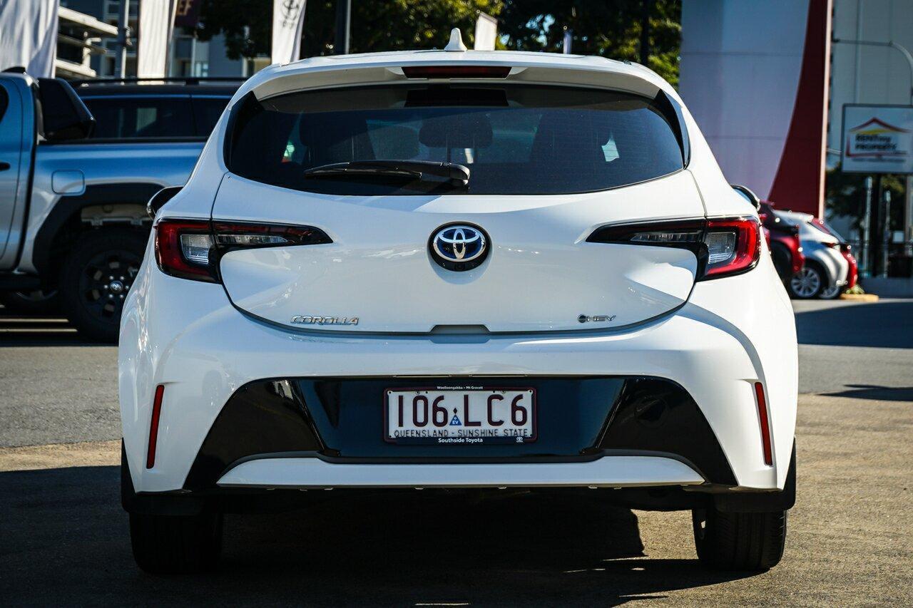2024 Toyota Corolla Ascent Sport in White