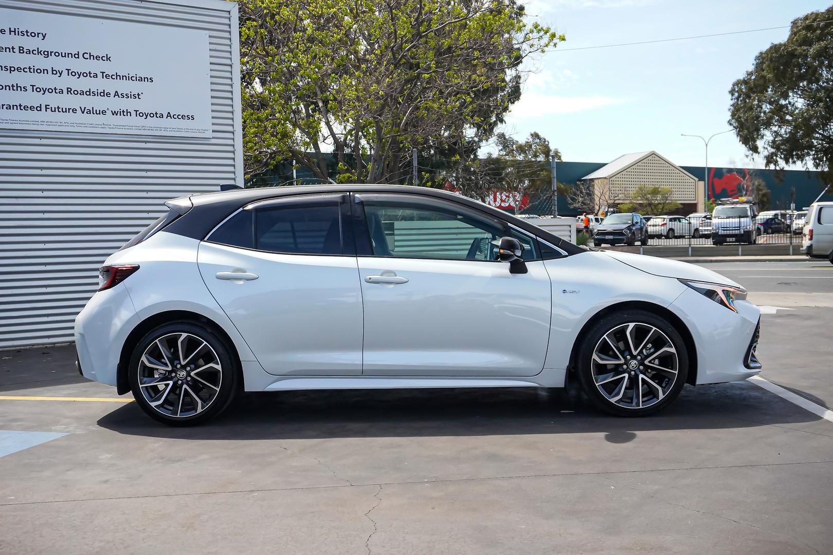 2024 Toyota Corolla ZR in Two Tone White
