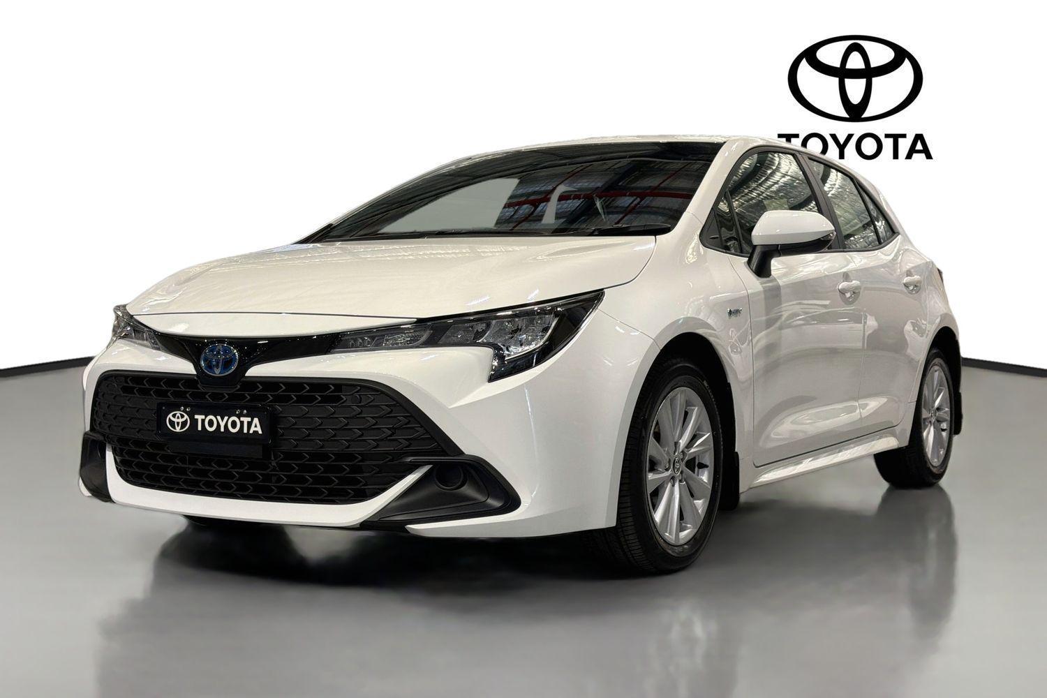 2024 Toyota Corolla Ascent Sport in White