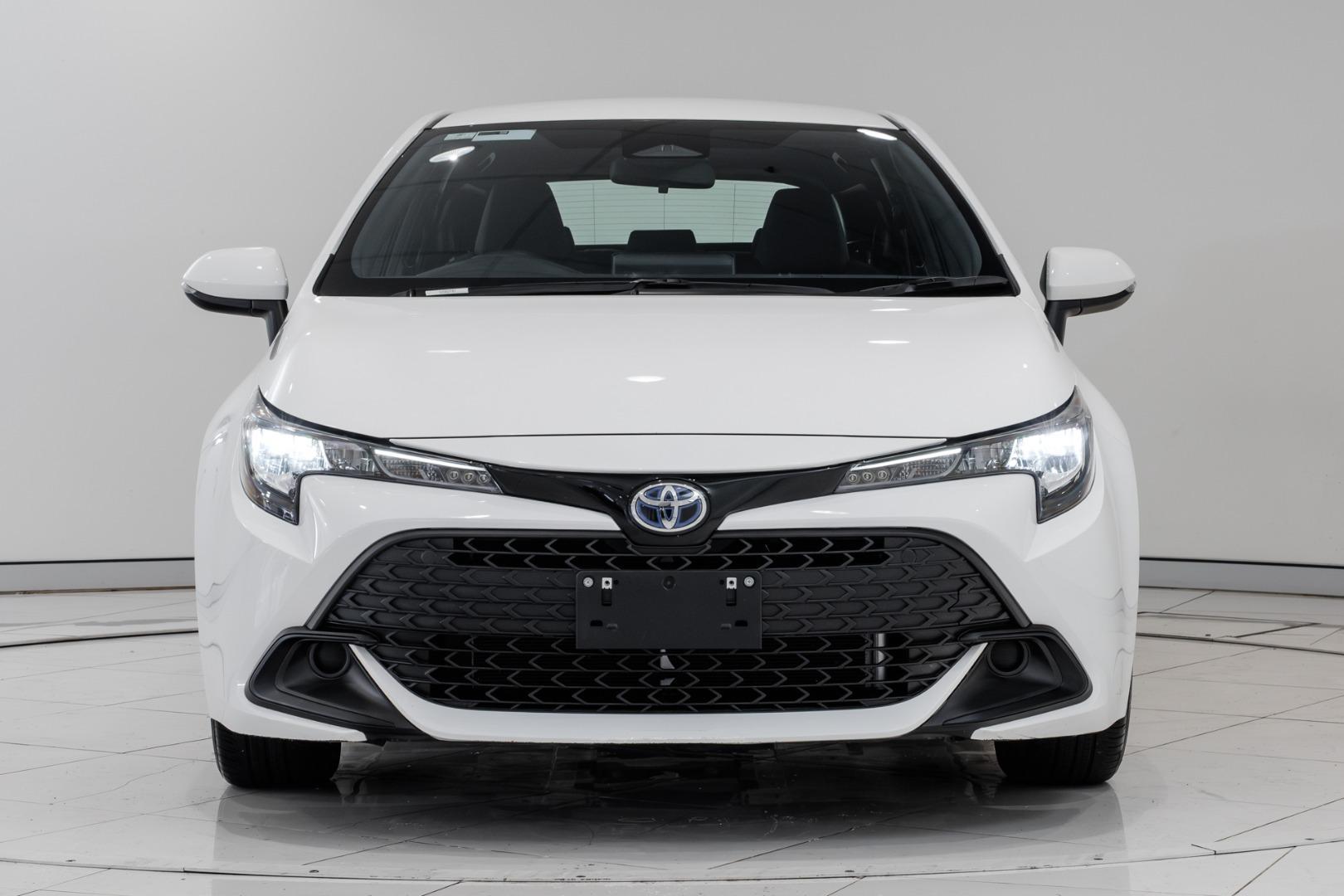 2025 Toyota Corolla Ascent Sport in White