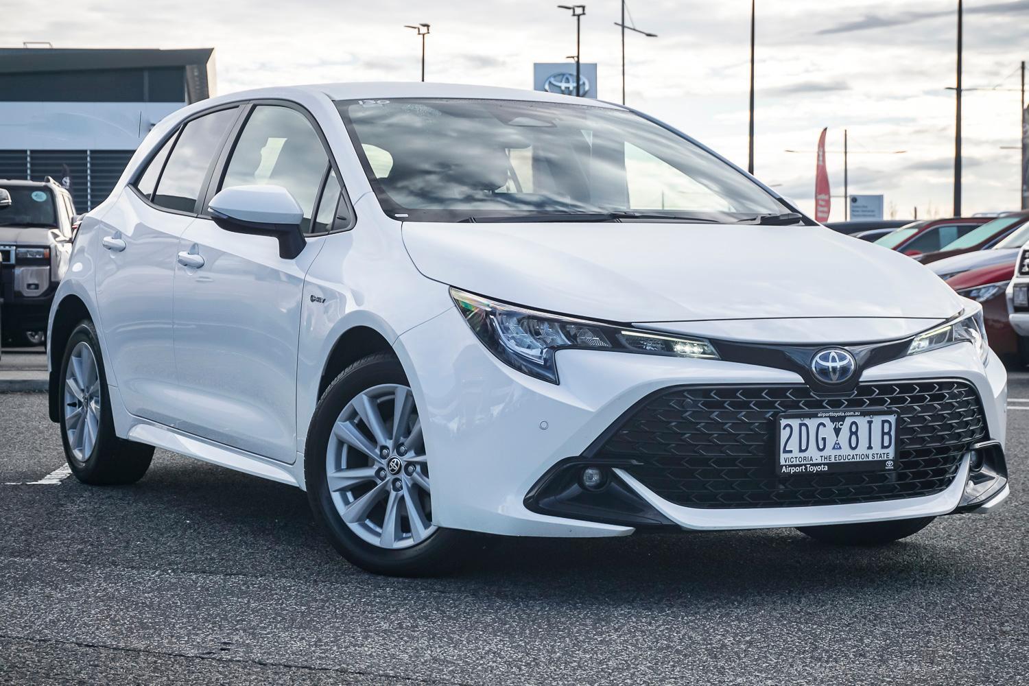 2025 Toyota Corolla SX in White
