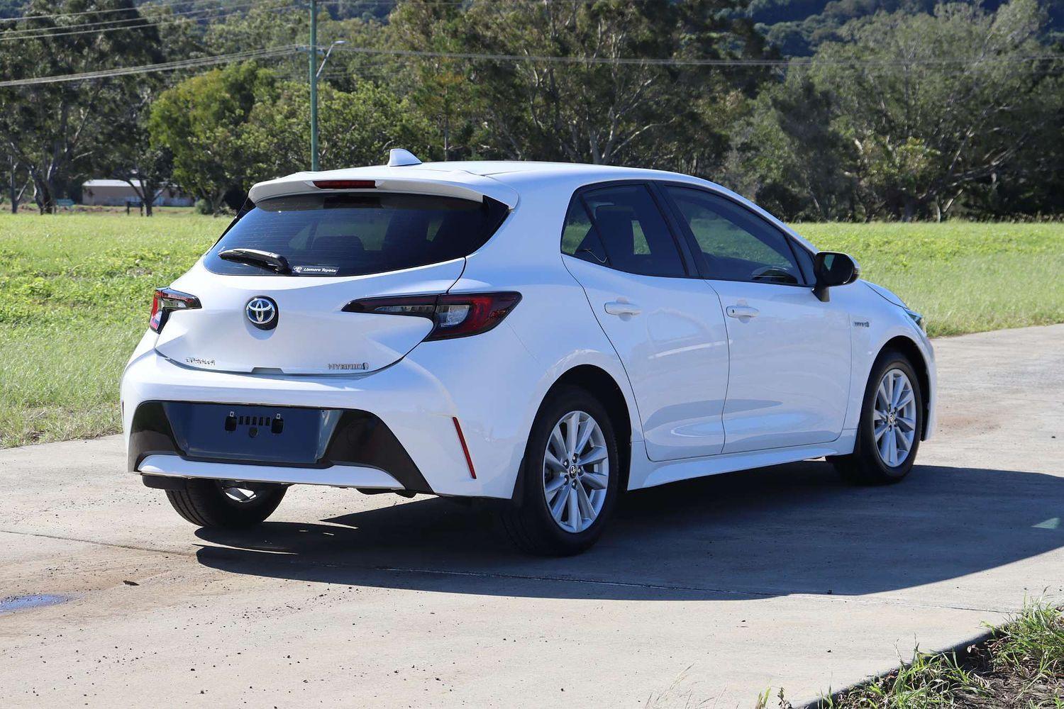 2022 Toyota Corolla Ascent Sport in White