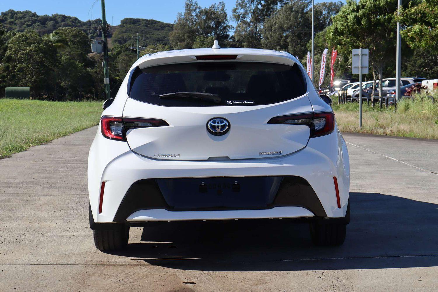 2022 Toyota Corolla Ascent Sport in White