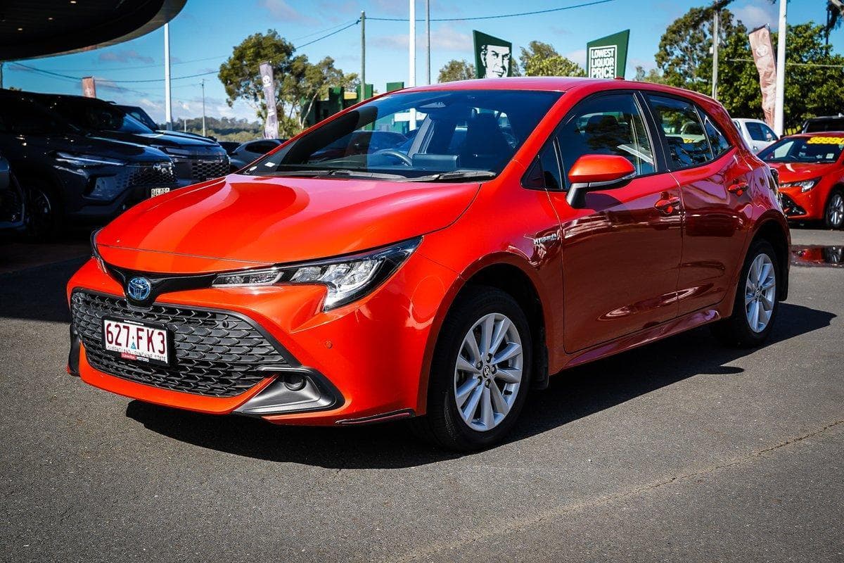 2022 Toyota Corolla Ascent Sport in Orange