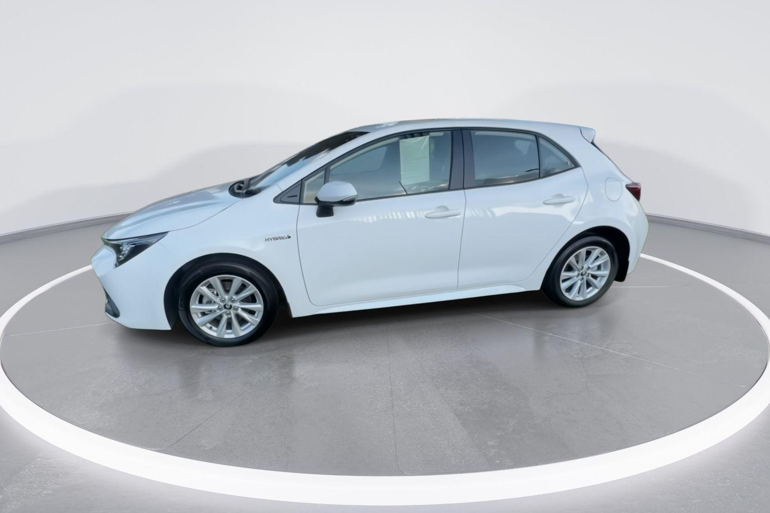 2022 Toyota Corolla Ascent Sport in White