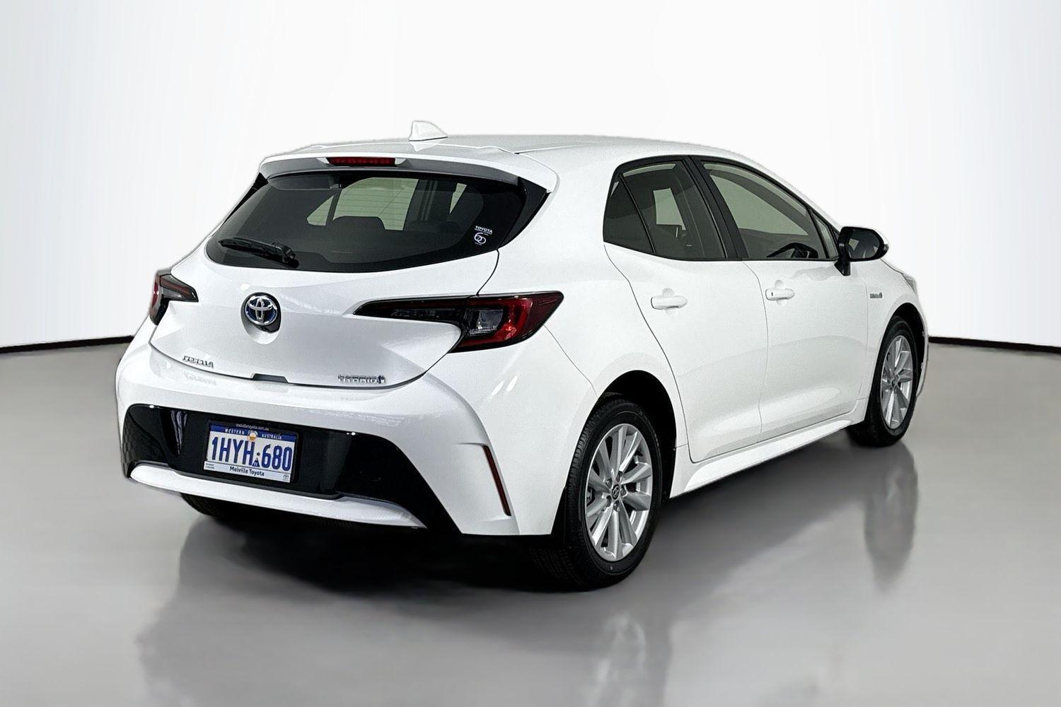 2023 Toyota Corolla Ascent Sport in White