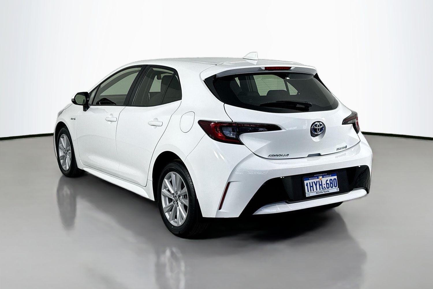 2023 Toyota Corolla Ascent Sport in White