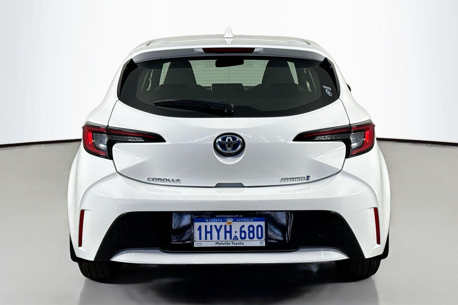 2023 Toyota Corolla Ascent Sport in White