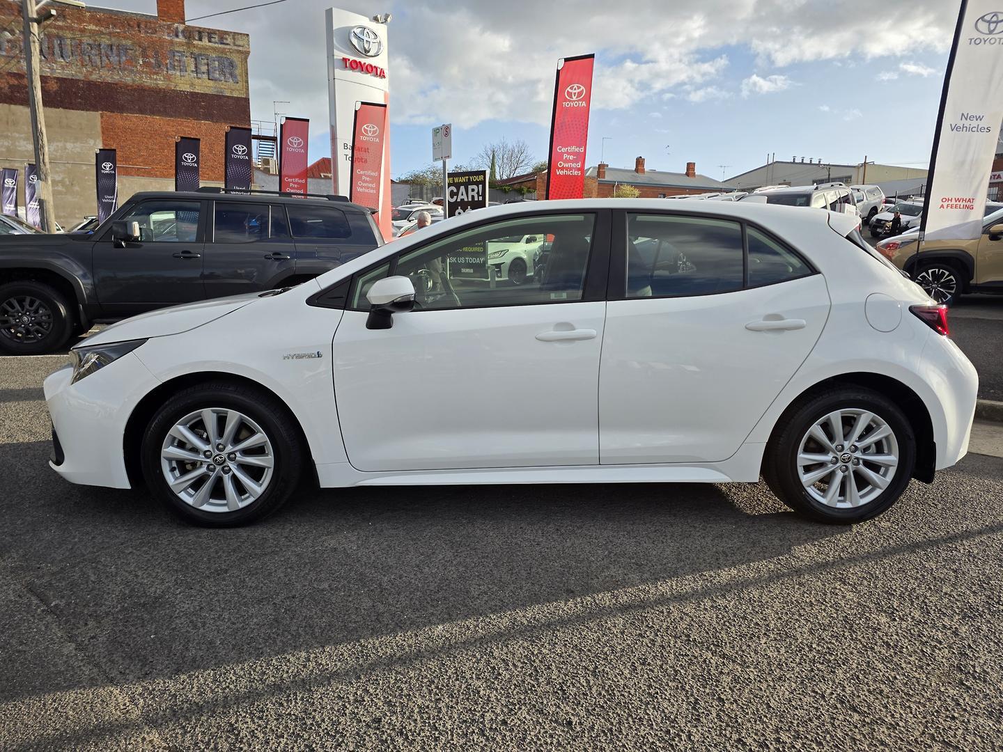 2023 Toyota Corolla Ascent Sport in White