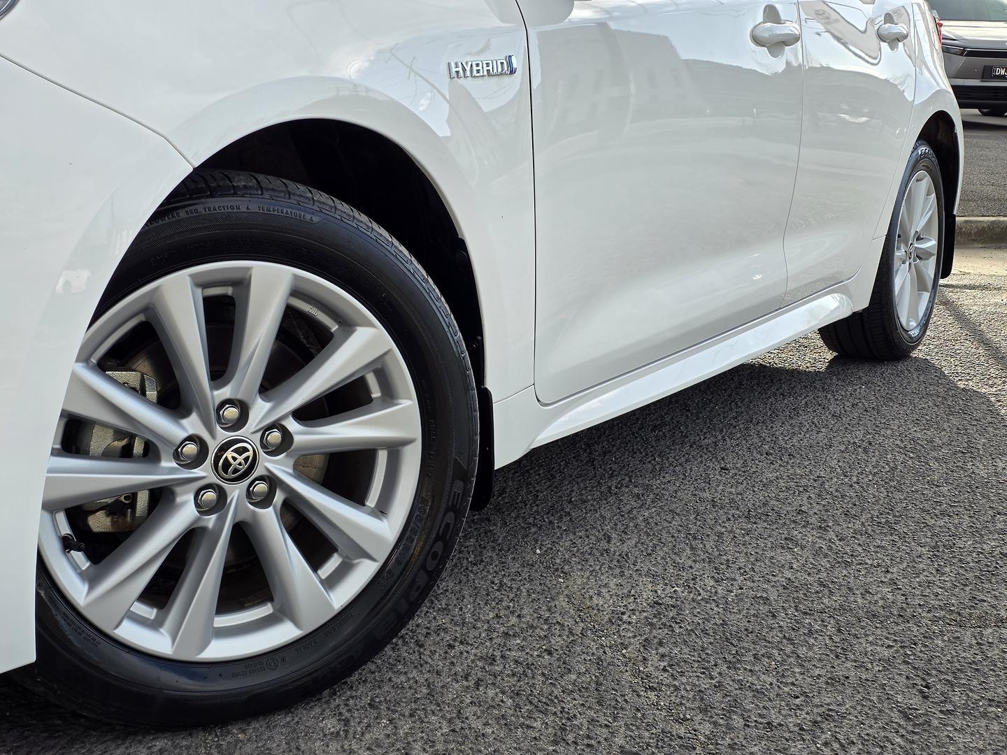 2023 Toyota Corolla Ascent Sport in White