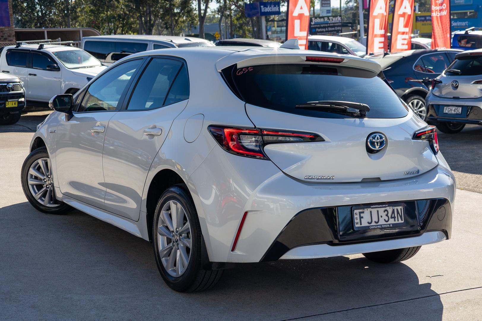 2023 Toyota Corolla Ascent Sport in White