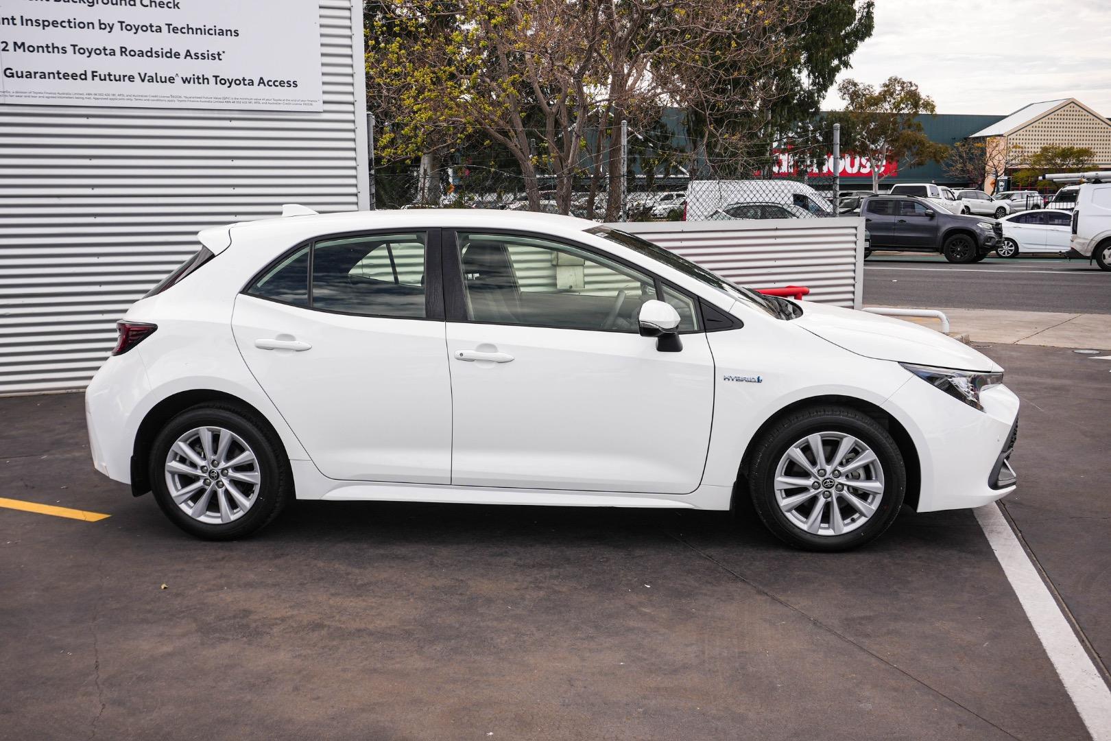 2023 Toyota Corolla Ascent Sport in White