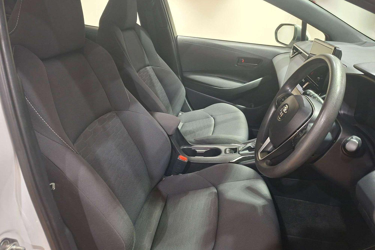 2023 Toyota Corolla Ascent Sport in White
