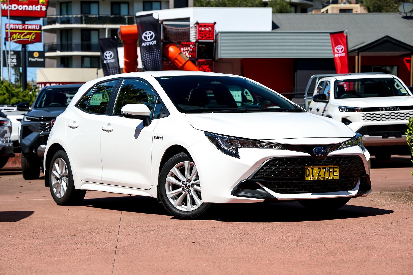 2023 Toyota Corolla Ascent Sport in White