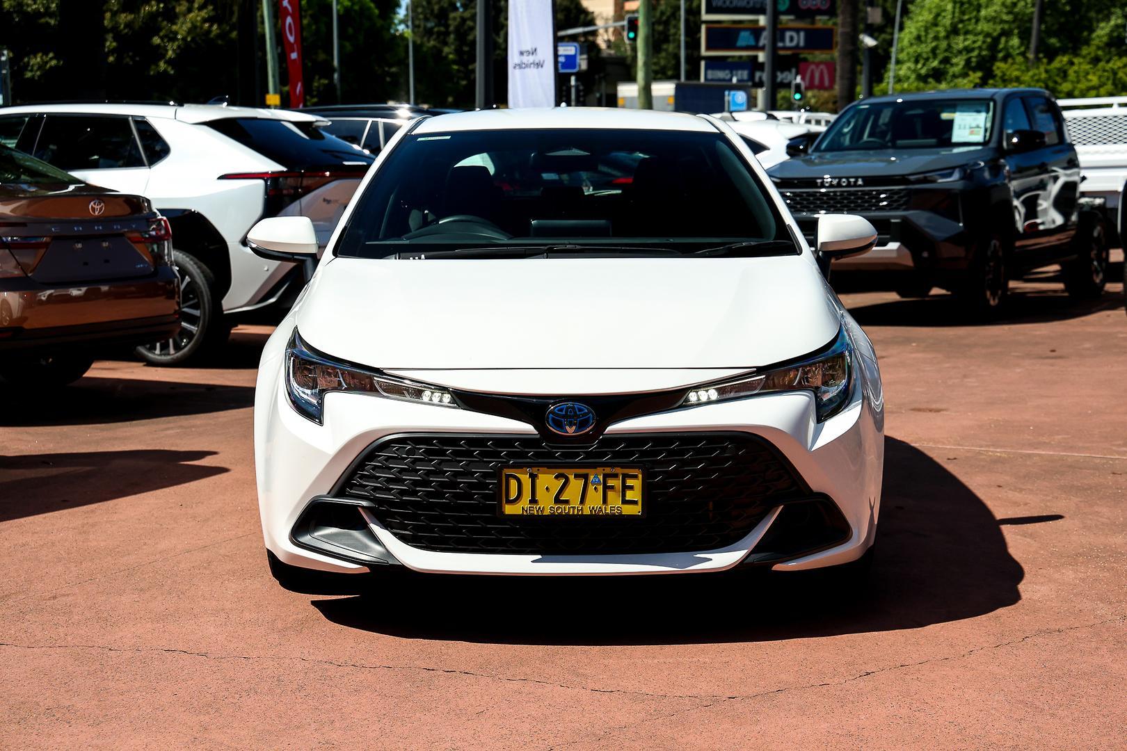 2023 Toyota Corolla Ascent Sport in White