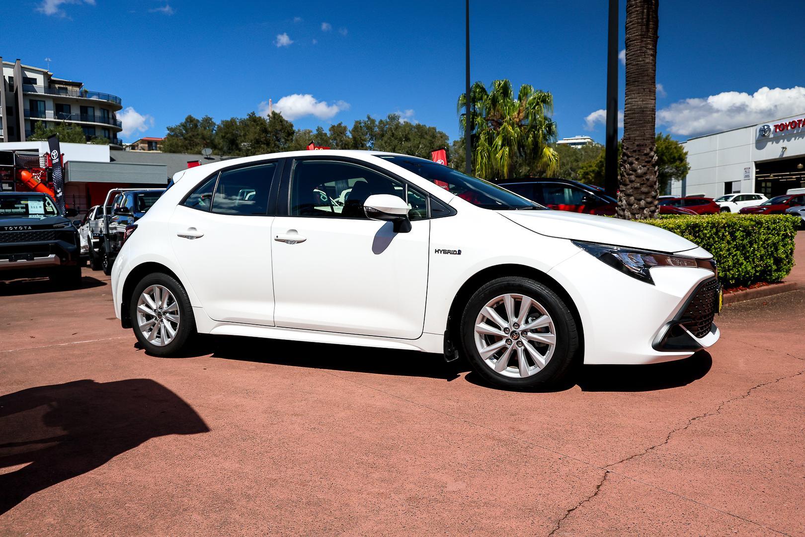 2023 Toyota Corolla Ascent Sport in White