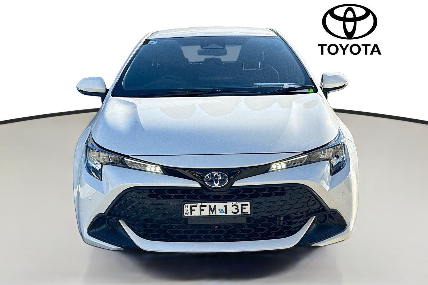 2023 Toyota Corolla Ascent Sport in White