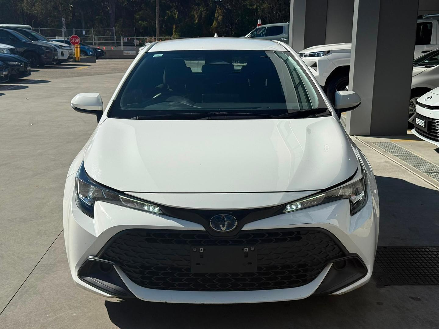 2024 Toyota Corolla Ascent Sport in White