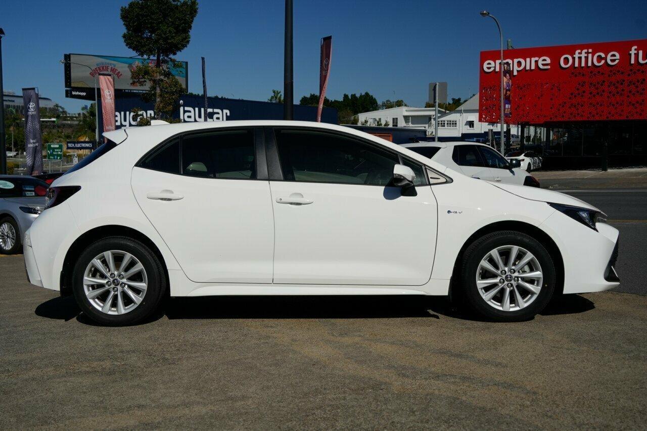 2024 Toyota Corolla Ascent Sport in White