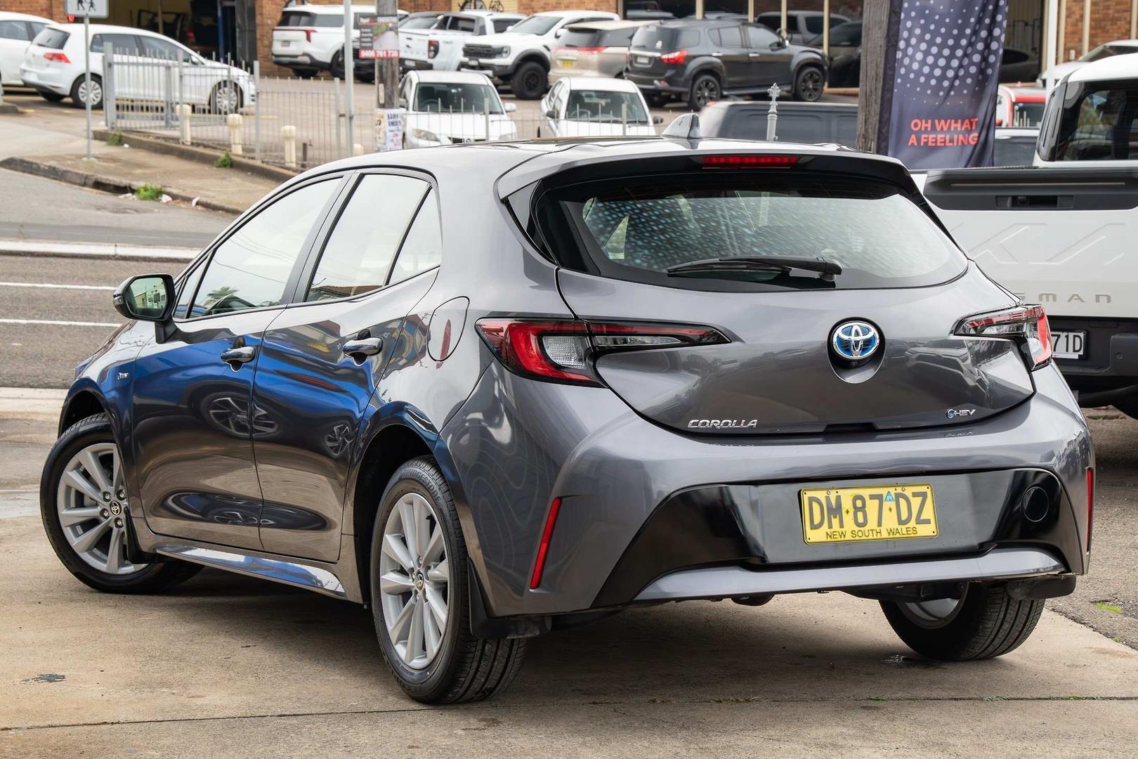 2024 Toyota Corolla Ascent Sport in Silver