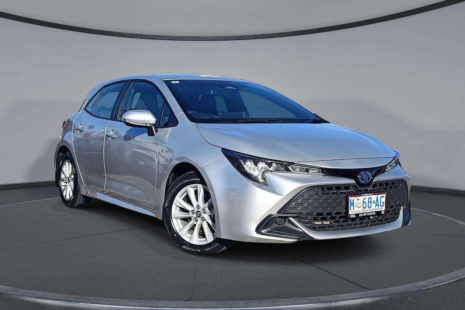 2024 Toyota Corolla Ascent Sport in Silver