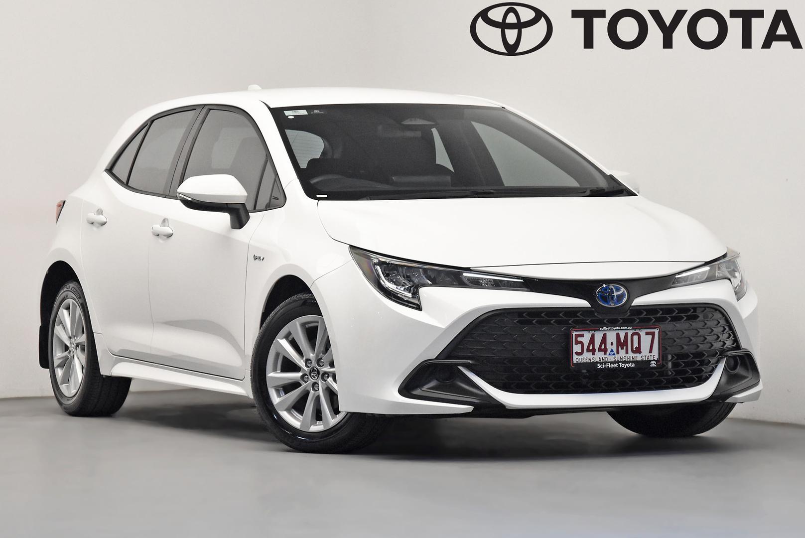 2025 Toyota Corolla Ascent Sport in White