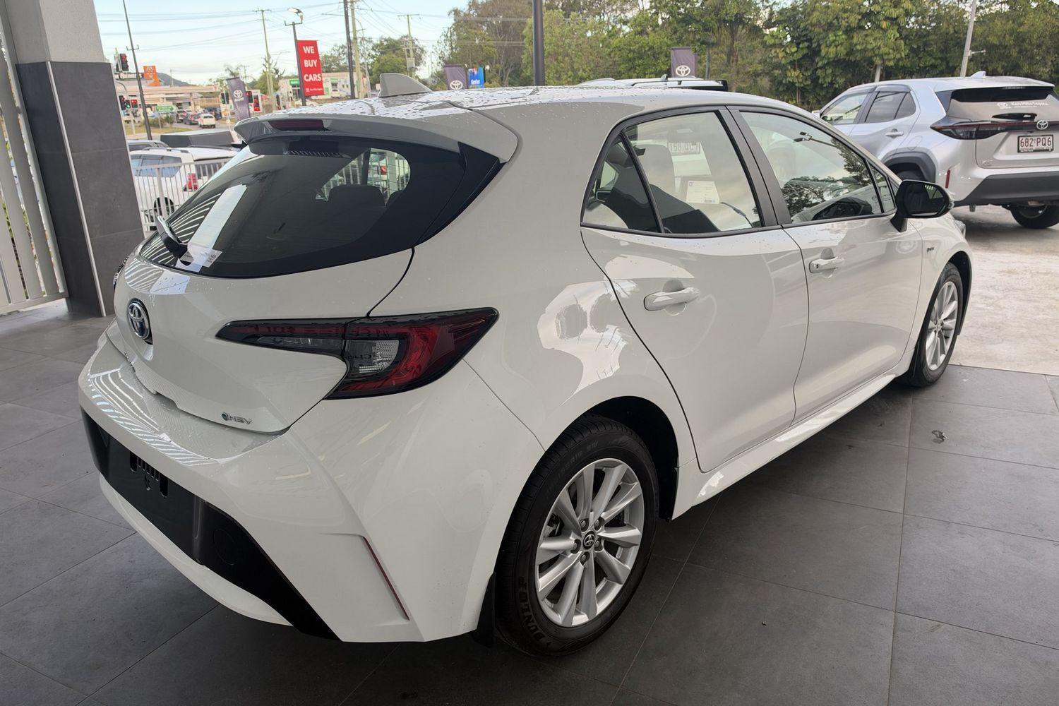 2025 Toyota Corolla Ascent Sport in White