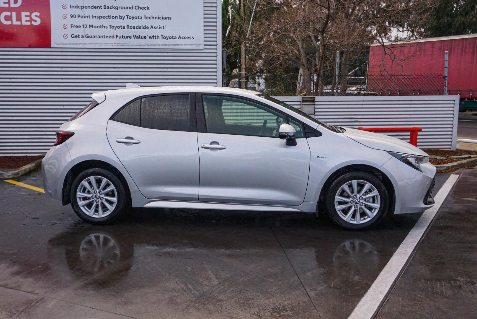 2025 Toyota Corolla SX in Silver