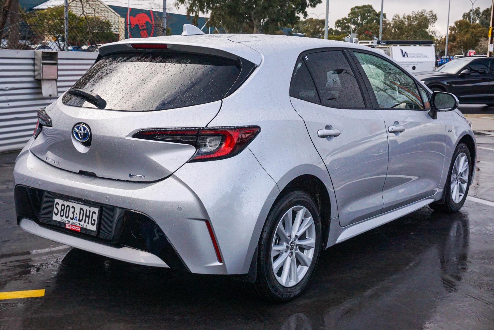 2025 Toyota Corolla SX in Silver